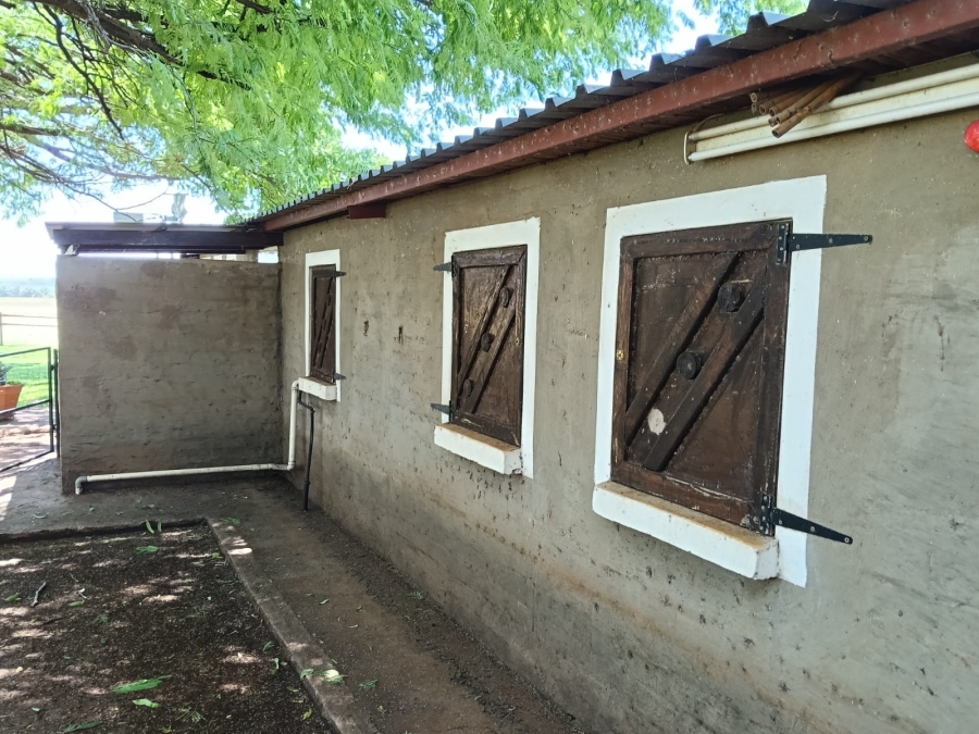 8 Bedroom Property for Sale in Brits Rural North West